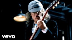 ACDC – Stiff upper lip