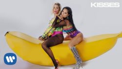 Anitta & Becky G – Banana