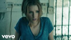 Anna Kendrick – Cups (Pitch Perfect’s “When I’m gone”)