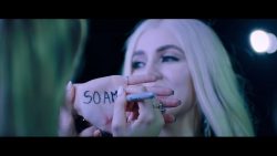 Ava Max – So am I