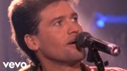 Billy Ray Cyrus – Achy breaky heart