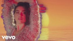 Calvin Harris & Dua Lipa – One kiss