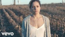 Chris Stapleton – Fire away