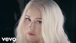 Christina Aguilera – Fall in line ft. Demi Lovato