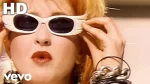 Cyndi Lauper – Girls Just Want to Have Fun