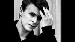 David Bowie – Neighborhood threat