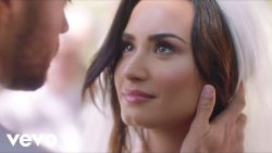 Demi Lovato – Tell me you love me