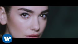 Dua Lipa – Hotter than hell
