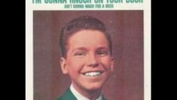 Eddie Hodges – I’m gonna knock on your door
