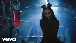 Ellise – Feeling something bad…