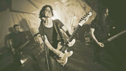 Gojira – Stranded