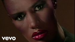 Grace Jones – (I’ve seen that face before) Libertango