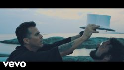 Hank von Hell – Bum to bum