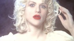 Hole – Miss world