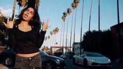 iLOVEFRiDAY – Mia Khalifa (Hit or miss)
