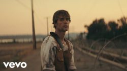 Justin Bieber – Holy ft. Chance the Rapper