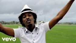 K’naan – Waving flag