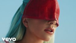 Lady Gaga – 911