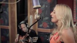Lee Ann Womack – Chances are