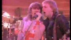 Def Leppard – Photograph