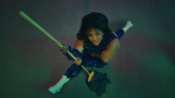 Lizzo – About damn time