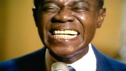 Louis Armstrong – What a wonderful world