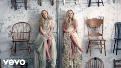 Maddie & Tae – Fly