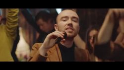 Matt Maltese – As the world caves in