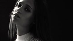 Meena Cryle – It makes me scream