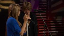 Miley Cyrus & Billy Ray Cyrus – Butterfly fly away