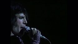Queen – Stone cold crazy