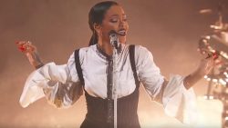 Rihanna – Love on the brain