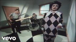 Siouxsie and the Banshees – Happy house