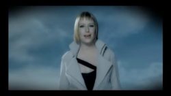 Sixpence None the Richer – Don’t dream it’s over