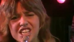 Suzi Quatro – She’s in love with you