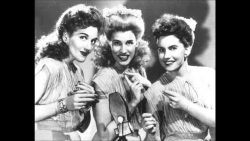 The Andrew Sisters – In the mood