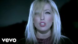 The Ting Tings – We walk