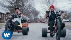 Twenty One Pilots – Stressed out