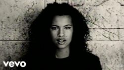 Youssou N’Dour & Neneh Cherry – 7 seconds